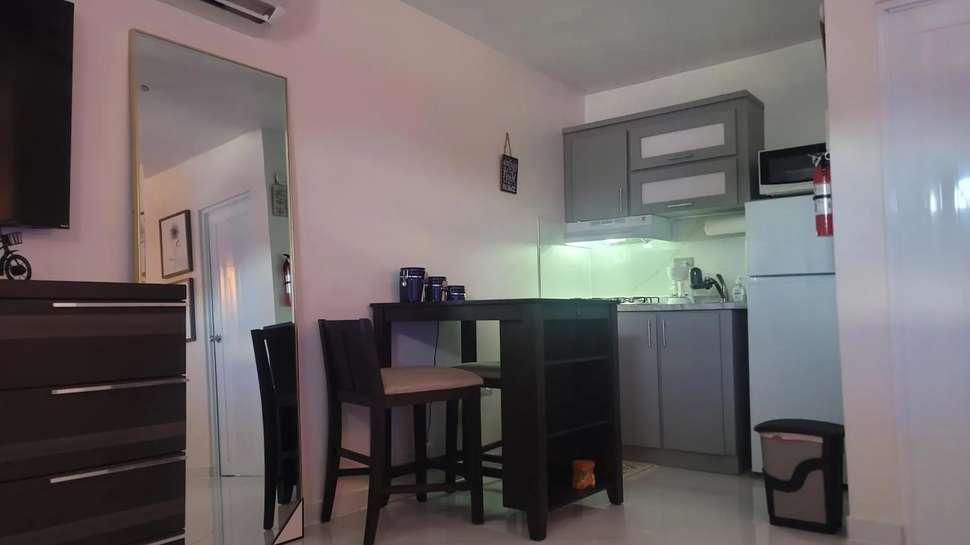 Vadi'S Lux, Wi-Fi, Coffe, Tea, Parking, Laundry Room. Mayaguez Puerto Rico